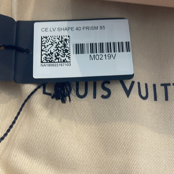 LOUIS VUITTON PRISM MONOGRAM BELT - Picture 3 of 8